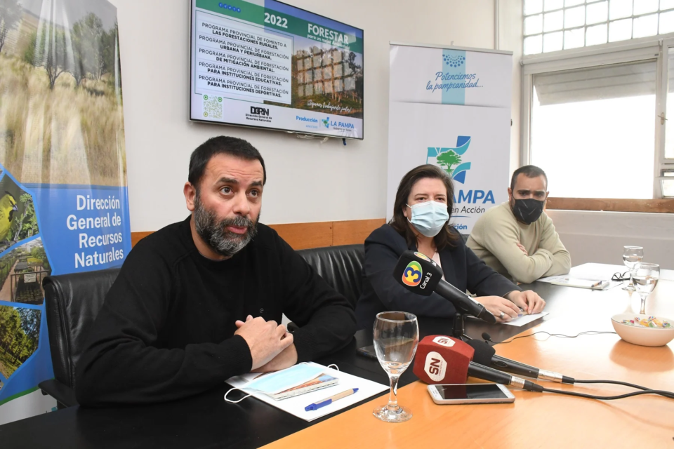 Ofrecen importantes bonificaciones en la adquisición de plantas a instituciones pampeanas para fomentar la forestación