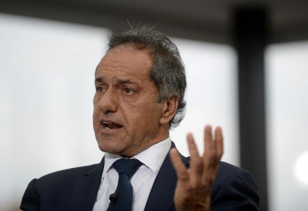 Fernández reemplazará a Kulfas por Scioli, quien ingresa al Gabinete y retoma centralidad