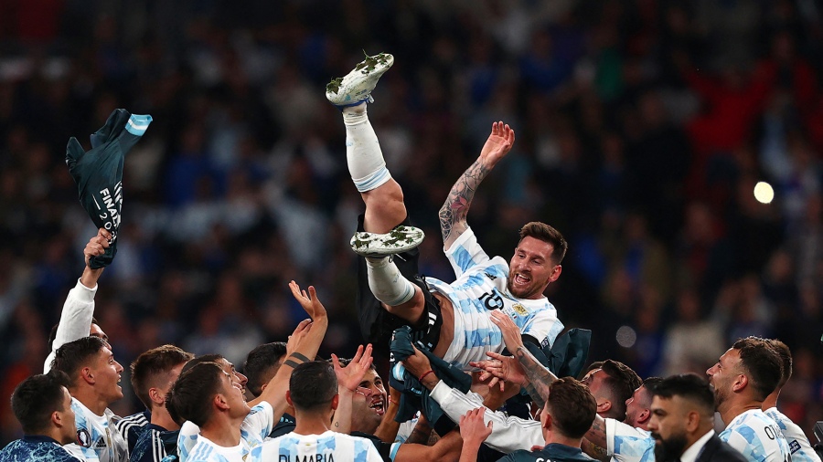 Supercampeón: Argentina, con una gran noche de Messi, goleó a Italia