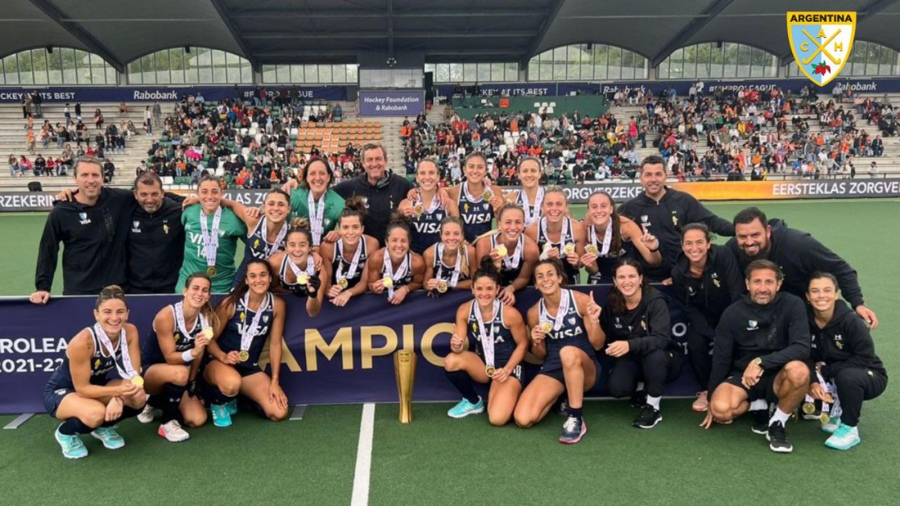 Las Leonas recibieron el trofeo de la Pro League 2022 tras el triunfo ante India