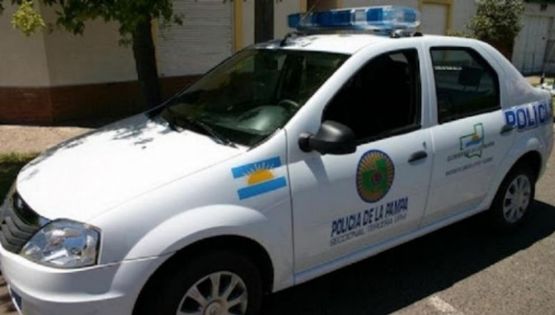 Joven de 25 años agredió salvajemente a su pareja y a tres policías