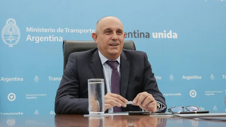 Según el ministro de Transporte, la falta de gasoil se solucionaría “en 15 o 20 días”