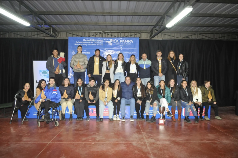 Entregaron nuevos reconocimientos a deportistas pampeanos destacados