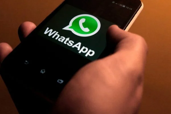 ¡Atención estafas! Le robaron la cuenta de WhatsApp al Comisario General (R) Néstor Bellendier y están pidiendo dinero a su nombre