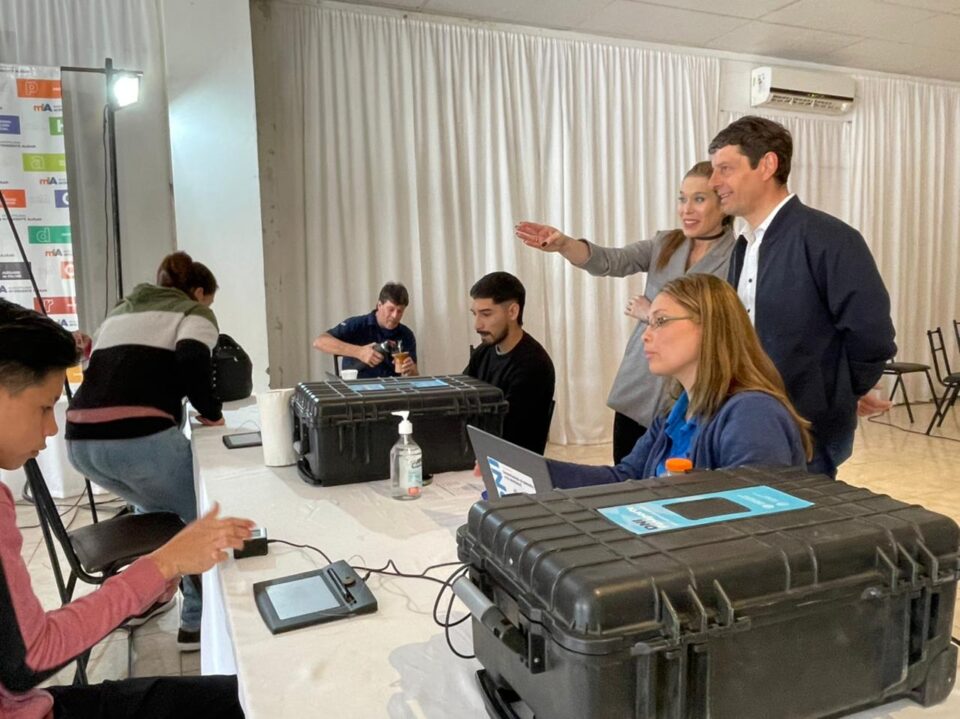 Ministerio de Gobierno realizó una intensa jornada de trabajo en Intendente Alvear