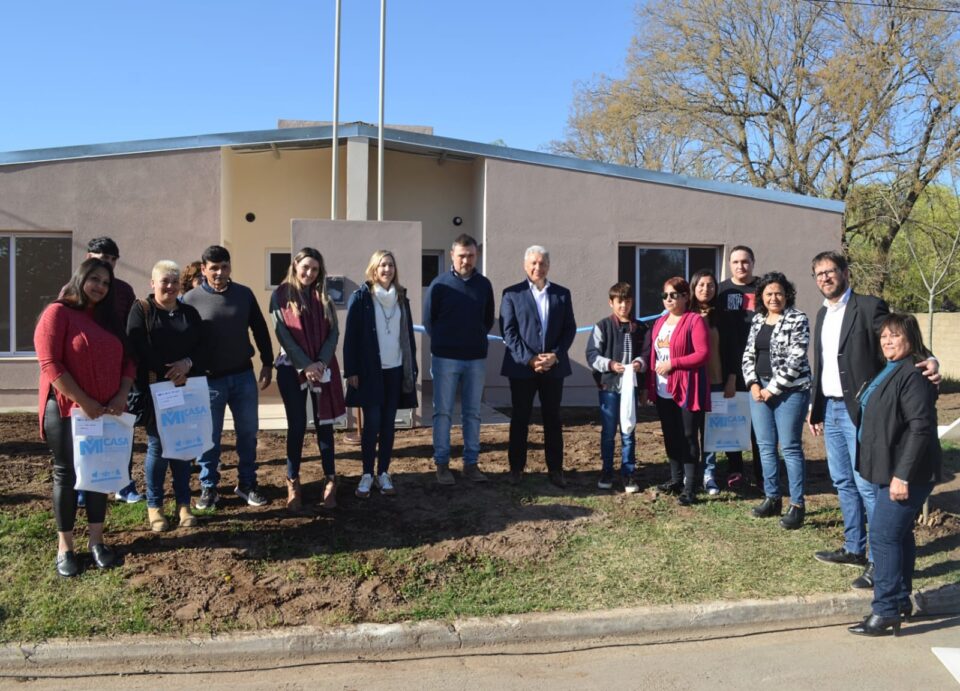 Plan “Mi Casa 1”: cuatro familias de Monte Nievas recibieron sus viviendas