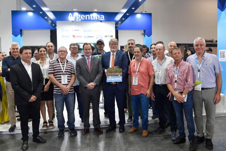 Apimondia 2022: La Pampa presente en la mayor muestra apícola mundial