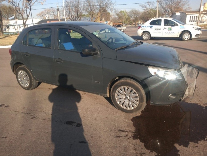 POLICIAL: ACCIDENTE DE TRANSITO EN INTENDENTE ALVEAR