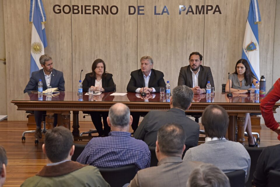 Se presentaron 14 propuestas para reactivar la “ex planta Calzar”